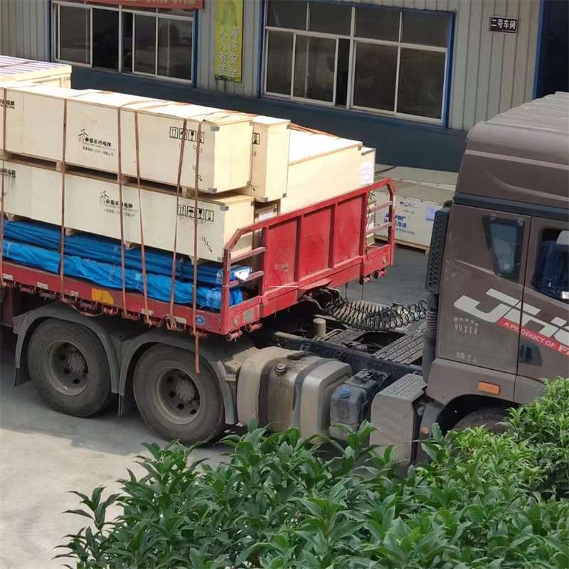 黑龙江鹤岗东山至新疆阿勒泰福海县物流专线，一站式服务，让您的货物畅行无忧